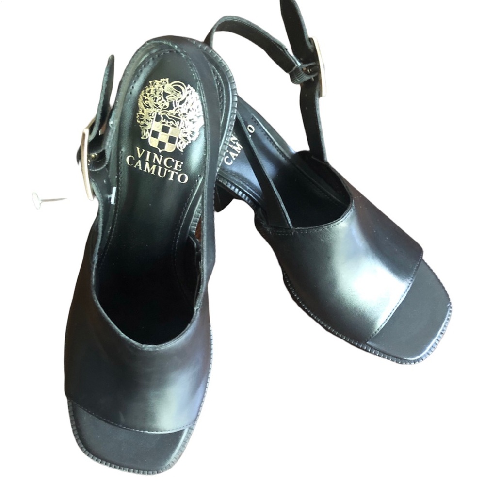 Vince Camuto leather upper black sandals New